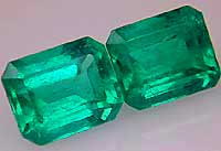 Colombian emerald pair 30